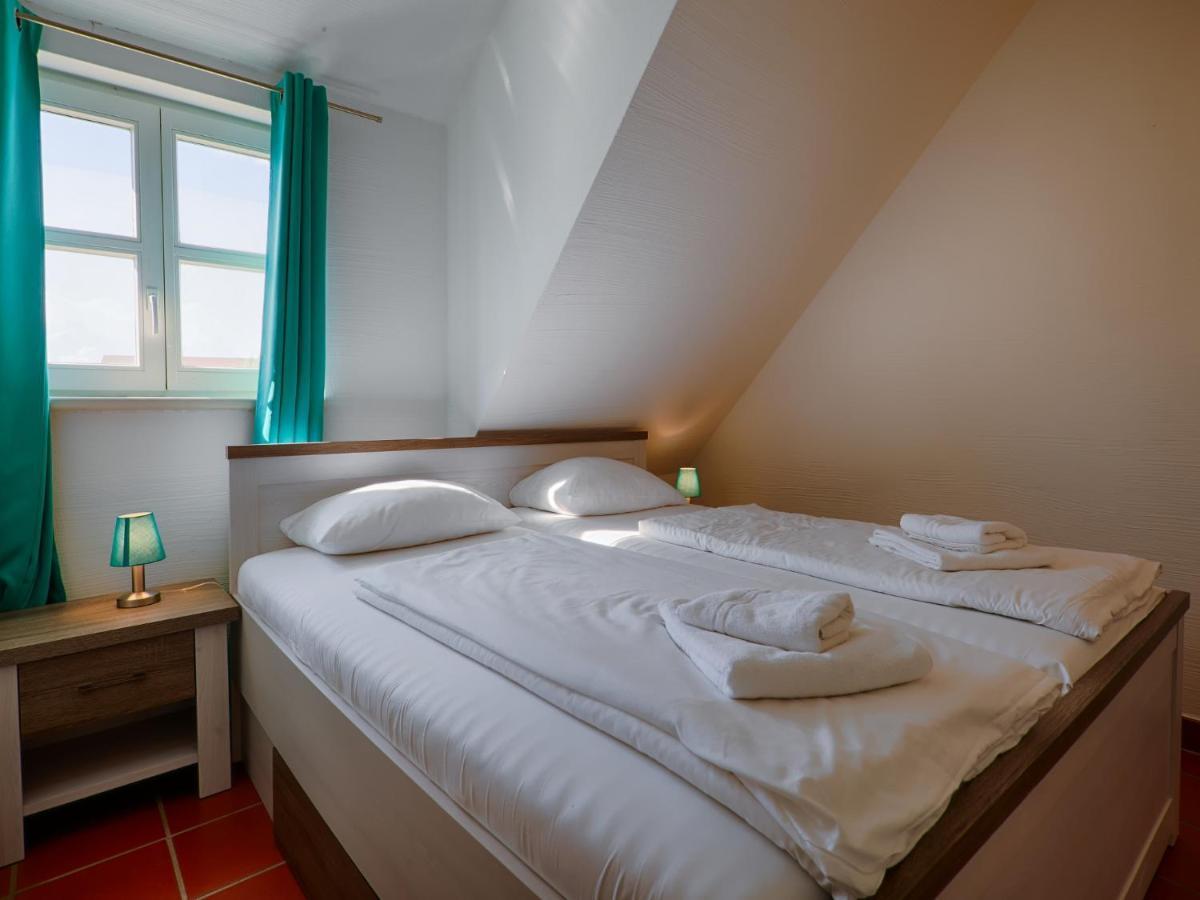 Feriendorf Rugana - Komfort Appartement Mit 2 Schlafzimmern D58 Dranske Esterno foto